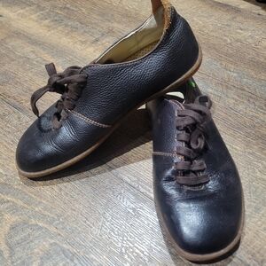 El Naturslista Derby Loafer